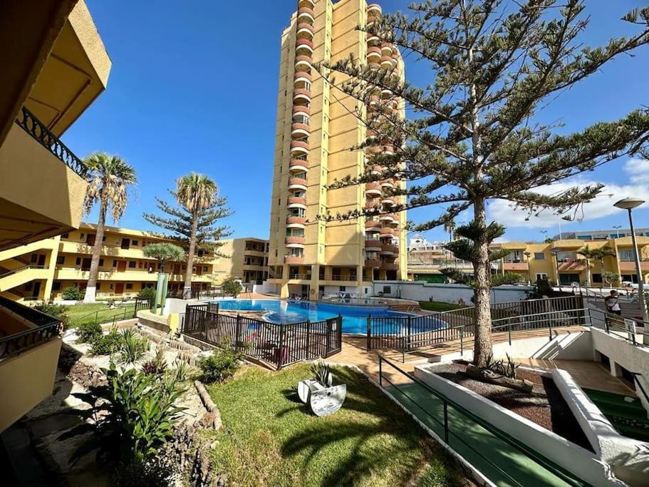 Las Vistas Beach Los Cristianos 2 Swimming Pools Exterior photo